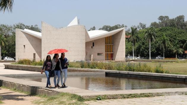Leiden University Rankings: Panjab University ranks 9 in the top 10% most cited papers. It tops in research papers published through collaborations.(Anil Dayal/Hindustan Times) Leiden University Rankings: Panjab University ranks 9 in the top 10% most cited papers. It tops in research papers published through collaborations.(Anil Dayal/Hindustan Times)