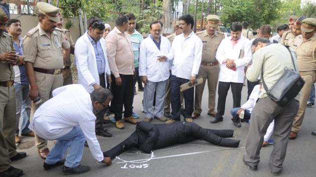 On May 20, the special investigation team with the help of forensic experts tried to reconstruct the sequence of events leading to the death of Karnataka-cadre IAS officer Anurag Tewari. (HT File Photo) On May 20, the special investigation team with the help of forensic experts tried to reconstruct the sequence of events leading to the death of Karnataka-cadre IAS officer Anurag Tewari. (HT File Photo)