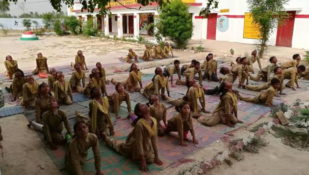 About 51,000 participants, including students, NCC and NSS cadets, and scouts will join PM Narendra Modi in International Yoga Day celebrations in Lucknow on June 21. (HT File Photo) About 51,000 participants, including students, NCC and NSS cadets, and scouts will join PM Narendra Modi in International Yoga Day celebrations in Lucknow on June 21. (HT File Photo)