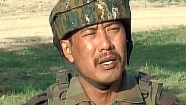Major Nitin Leetul Gogoi is under investigation for tying a Kashmiri man to a military jeep’s bonnet. Major Nitin Leetul Gogoi is under investigation for tying a Kashmiri man to a military jeep’s bonnet.