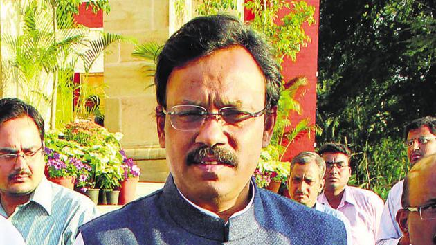 State education minister Vinod Tawde, in a statement, said Kerawalla was appointed to represent school managements in an 11-member panel formed on May 7 (HT FILE) State education minister Vinod Tawde, in a statement, said Kerawalla was appointed to represent school managements in an 11-member panel formed on May 7 (HT FILE)