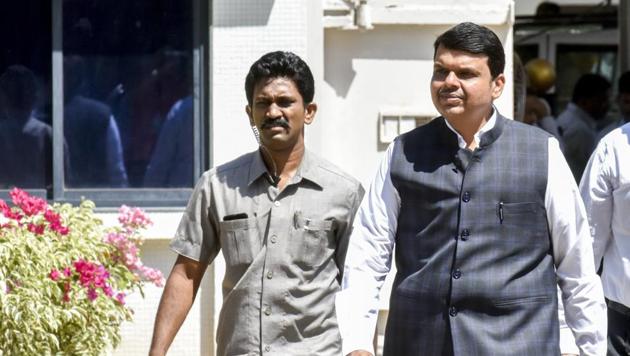 Maharashtra Chief Minister Devendra Fadnavis has expressed displeasure over Baig’s decision and has written a letter to Karnataka government and Union government on the issue. (HT FILE PHOTO) Maharashtra Chief Minister Devendra Fadnavis has expressed displeasure over Baig’s decision and has written a letter to Karnataka government and Union government on the issue. (HT FILE PHOTO)