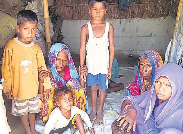 Family members of victim Suman. (HT photo) Family members of victim Suman. (HT photo)