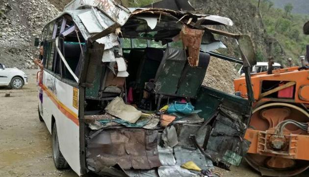 Officials and ministers have blamed rash driving, lack of security check and mismanagement as the reasons behind accidents. (HT Photo) Officials and ministers have blamed rash driving, lack of security check and mismanagement as the reasons behind accidents. (HT Photo)