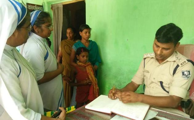 One of the rescued girls, Sonia Hembram, at a police station in Bihar’s Katihar district. (HT photo) One of the rescued girls, Sonia Hembram, at a police station in Bihar’s Katihar district. (HT photo)