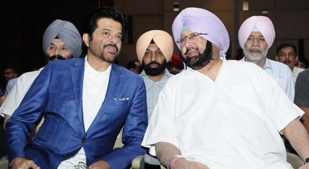 Anil Kapoor nad Punjab CM Amarinder Singh at HT Youth Forum 2017, in Chandigarh on Friday. (HT Photo)