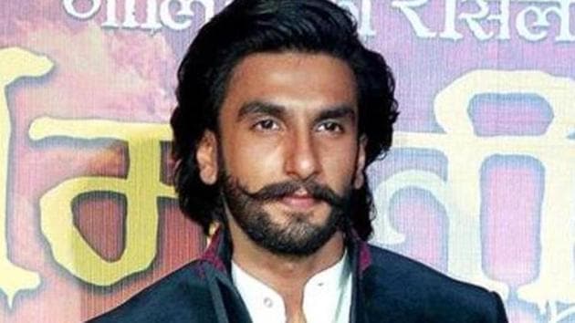 While shooting the climax of the film, Ranveer Singh injured himself on the head. While shooting the climax of the film, Ranveer Singh injured himself on the head.