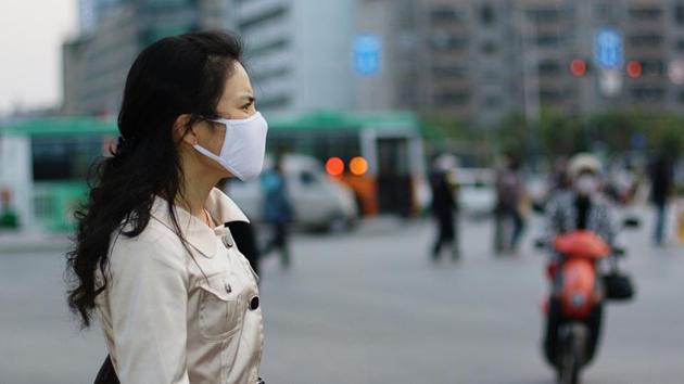 Researchers found that people with degree-level education were less prone to heart damage due to pollution. This could be because of factors like better housing and workplace conditions. (Shutterstock) Researchers found that people with degree-level education were less prone to heart damage due to pollution. This could be because of factors like better housing and workplace conditions. (Shutterstock)