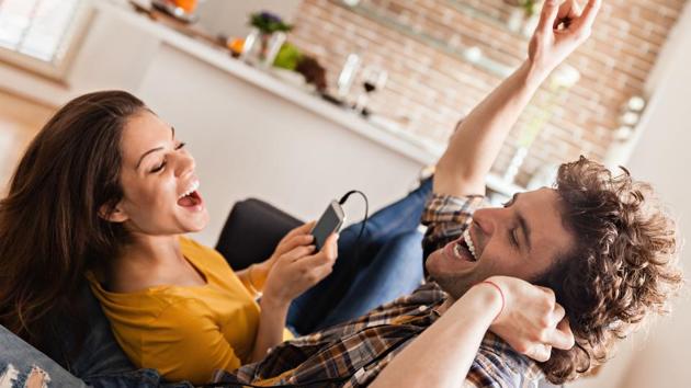 A representational image of a couple enjoying time together.(Istock)