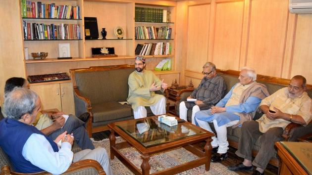 Srinagar: A civil society group headed by senior congress leader Mani Shanker Aiyar (3rd from R) during a meeting with Hurriyat Conference chairman of moderate faction Mirwiaz Molvi Umar Farooq, in Srinagar on Thursday. (PTI Photo) Srinagar: A civil society group headed by senior congress leader Mani Shanker Aiyar (3rd from R) during a meeting with Hurriyat Conference chairman of moderate faction Mirwiaz Molvi Umar Farooq, in Srinagar on Thursday. (PTI Photo)
