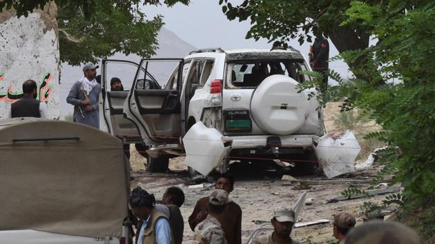 Pakistani security officials examine the site of a powerful explosion in Mastung district, some 20 km south of the provincial capital Quetta on May 12. (AFP FILE PHOTO) Pakistani security officials examine the site of a powerful explosion in Mastung district, some 20 km south of the provincial capital Quetta on May 12. (AFP FILE PHOTO)