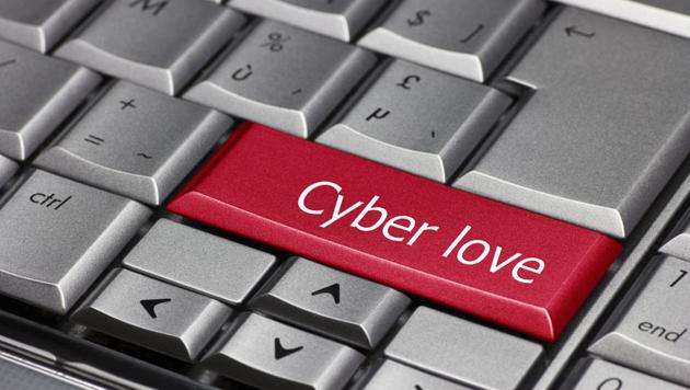 Online infidelity, a modern-day reality, happens when there is distress in primary relationship, says a new study.(Shutterstock) Online infidelity, a modern-day reality, happens when there is distress in primary relationship, says a new study.(Shutterstock)