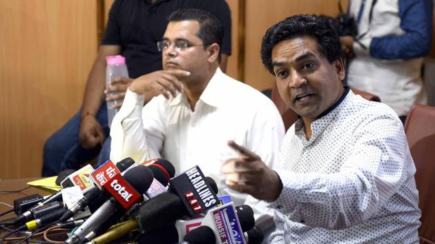Kapil Mishra addresses a press conference in which he accused Arvind Kejriwal and other AAP leaders of corruption in New Delhi, on May 19. He made new corruption allegations against the CM on Saturday.(HT FILE PHOTO)