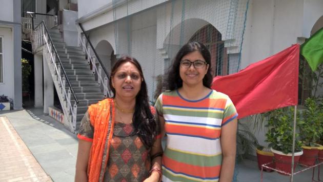 Lucknow’s Iti Singh plans to celebrate her success in the Central Board of Secondary Education (CBSE) Class 12 board examination 2017.(HT file)