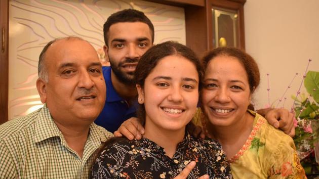 Mannat Luthra student of Bhavan’s Vidyalaya,Chandigarh, secured all-India 3rd rank with 99.2 % in commerce stream. (HT Photo)