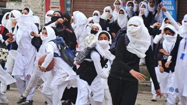 Students pelt stones at security personnel during clashes in the vicinity of Lal Chowk in Srinagar, April 24, 2917. (PTI File) Students pelt stones at security personnel during clashes in the vicinity of Lal Chowk in Srinagar, April 24, 2917. (PTI File)