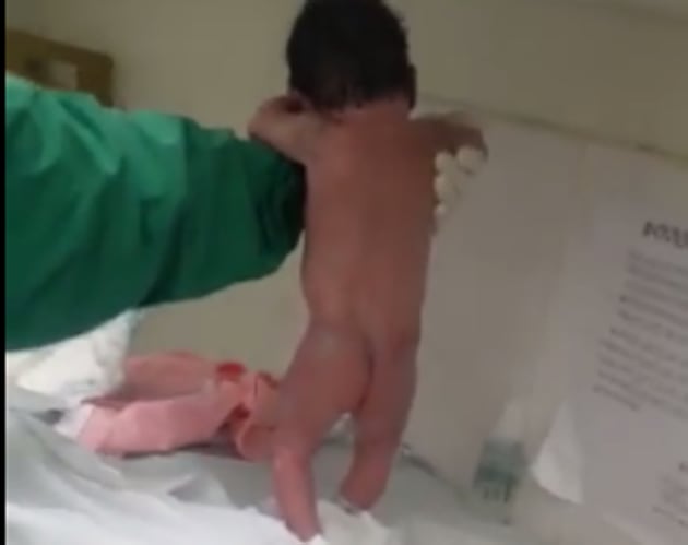 Baby starts walking after birth online