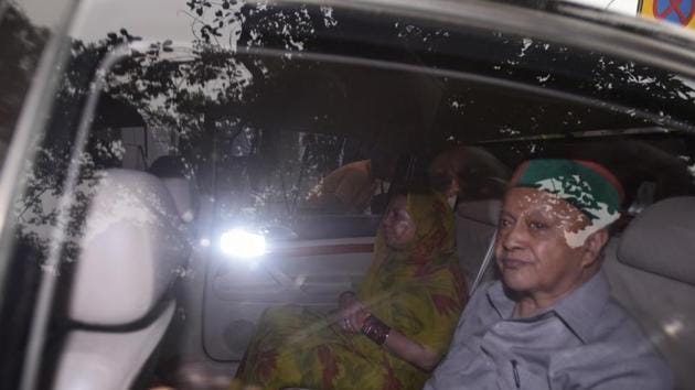 Himachal Pradesh chief minister Virbhadra Singh leaves with his wife Pratibha Singh after appearing in connection with disproportionate assets case at Patiala House Court in New Delhi on Monday. (HT Photo) Himachal Pradesh chief minister Virbhadra Singh leaves with his wife Pratibha Singh after appearing in connection with disproportionate assets case at Patiala House Court in New Delhi on Monday. (HT Photo)
