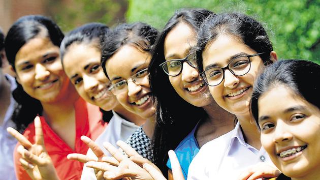 There was a 2.82% increase in registration in 2017 compared to the previous year. Around 10,67,900 students – 6,21,259 boys and 4,46,641 girls – had taken the exams. (Sunil Ghosh/HT Photo) There was a 2.82% increase in registration in 2017 compared to the previous year. Around 10,67,900 students – 6,21,259 boys and 4,46,641 girls – had taken the exams. (Sunil Ghosh/HT Photo)