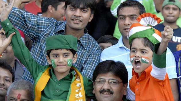 India and Pakistan fans at Sardar Patel Stadium in Ahmedabad during the second India vs Pakistan T20 cricket match in December 2012.(UNI)