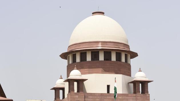 The Supreme Court has extended the deadline for liquor manufacturers in Bihar till July 31 to dispose their old stocks . (HT PHOTO) The Supreme Court has extended the deadline for liquor manufacturers in Bihar till July 31 to dispose their old stocks . (HT PHOTO)