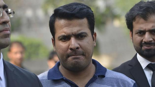 Suspended Pakistani cricketer Sharjeel Khan (C) leaves with his lawyers after appearing before a tribunal hearing into the Pakistan Super League (PSL) spot-fixing allegations against him in Lahore on May 18.(AFP/Getty Images) Suspended Pakistani cricketer Sharjeel Khan (C) leaves with his lawyers after appearing before a tribunal hearing into the Pakistan Super League (PSL) spot-fixing allegations against him in Lahore on May 18.(AFP/Getty Images)