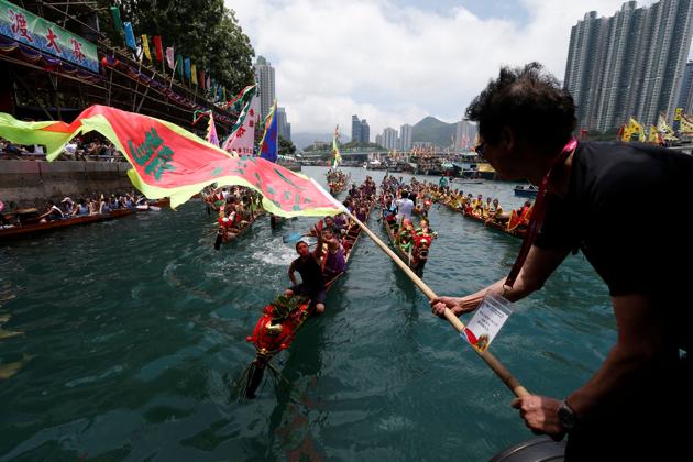 The annual holiday is to commemorate the life of scholar and poet Qu Yuan, who lived between 340 and 278BC, during the State of Chu. (REUTERS)