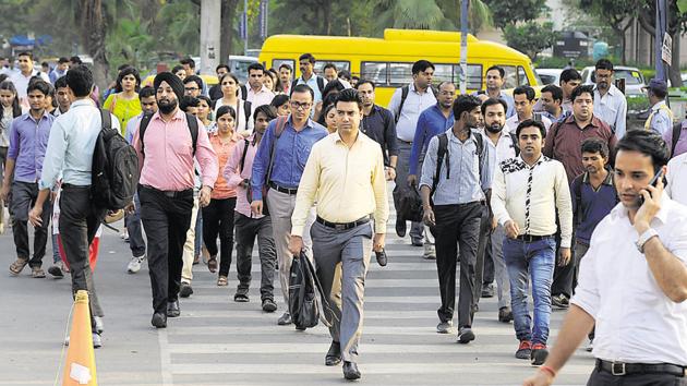 The city gives upwardly mobile Indians and expatriates economic empowerment and a meaningful life. (Parveen Kumar/HT Photo) The city gives upwardly mobile Indians and expatriates economic empowerment and a meaningful life. (Parveen Kumar/HT Photo)