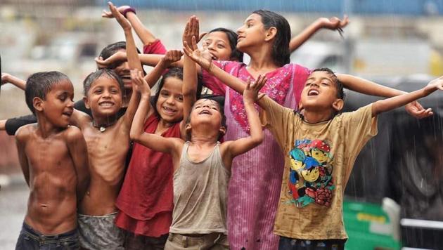 Light rain was reported from several locations across the Delhi-NCR regions like Palam, Gurgaon, east Delhi, south Delhi, among others late in the morning and early afternoon.(Raj K Raj/ HT Photo) Light rain was reported from several locations across the Delhi-NCR regions like Palam, Gurgaon, east Delhi, south Delhi, among others late in the morning and early afternoon.(Raj K Raj/ HT Photo)
