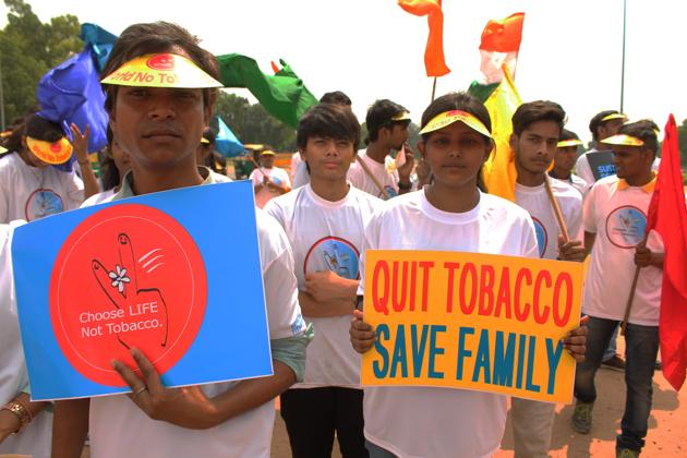 School students from various parts of Delhi take part in a rally against the consumption of tobacco on World No Tobacco Day. (Geetika Varshney / HT Photo) 