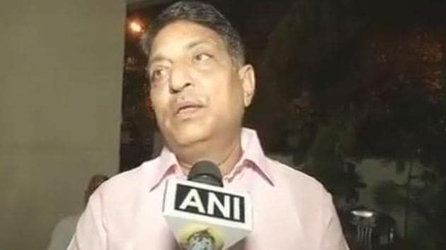 Peacocks don’t mate peahens but sire offsprings with their tears, according to a Rajasthan High Court judge Justice Mahesh Chand Sharma. (ANI Photo) Peacocks don’t mate peahens but sire offsprings with their tears, according to a Rajasthan High Court judge Justice Mahesh Chand Sharma. (ANI Photo)