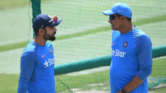 As per media reports, the relationship between Indian cricket team captain Virat Kohli (L) and coach Anil Kumble has soured in recent weeks.(AFP)
