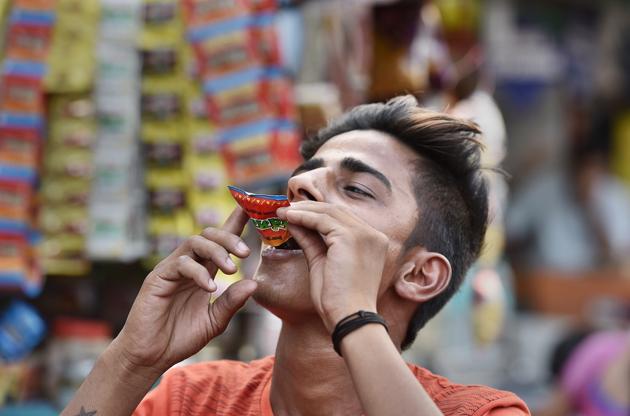 According to World Health Organisation report, tobacco use kills more than seven million people each year, making it the world’s single biggest cause of preventable death. (Sanjeev Verma/HT PHOTO) According to World Health Organisation report, tobacco use kills more than seven million people each year, making it the world’s single biggest cause of preventable death. (Sanjeev Verma/HT PHOTO)