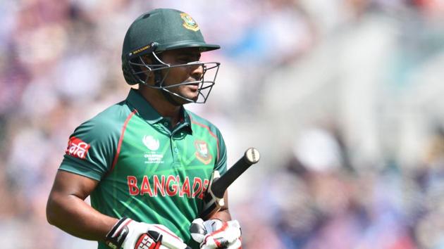 Bangladesh's Imrul Kayes (19) was dismissed by Liam Plunkett. (AFP) Bangladesh's Imrul Kayes (19) was dismissed by Liam Plunkett. (AFP)