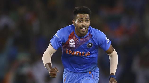 Hardik Pandya has thanked the advice by former India skipper MS Dhoni during the England series that has led to his good showing in the death overs for India.(Getty Images) Hardik Pandya has thanked the advice by former India skipper MS Dhoni during the England series that has led to his good showing in the death overs for India.(Getty Images)