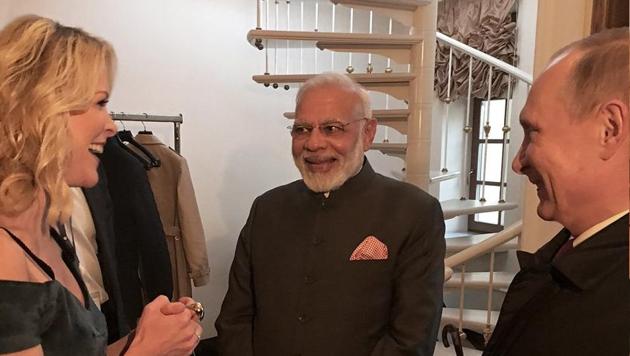 Journalist Megyn Kelly held an exclusive interview with Russian President Vladimir Putin and PM Modi ahead of the St. Petersburg International Economic Forum in Russia.(Twitter/ Megyn Kelly) Journalist Megyn Kelly held an exclusive interview with Russian President Vladimir Putin and PM Modi ahead of the St. Petersburg International Economic Forum in Russia.(Twitter/ Megyn Kelly)