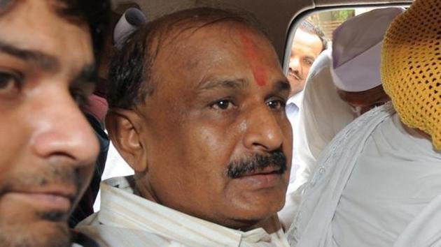 Bajrangi is serving life sentence till death in the 2002 Naroda Patiya massacre case.(LiveMint File Photo) Bajrangi is serving life sentence till death in the 2002 Naroda Patiya massacre case.(LiveMint File Photo)