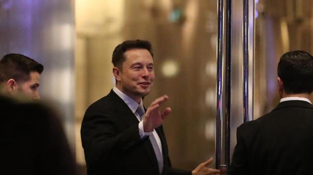 Tesla founder and technology luminary Elon Musk said May 31, 2017 he would quit President Donald Trump's business advisory councils if Washington pulls out of the Paris climate accord. Musk's move, announced on Twitter, could deepen the rift between the tech world and the Trump administration, which have been at odds over immigration and other issues.(AFP file photo)