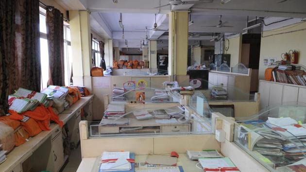 The CM has allowed the salary grievance committee constituted by his predecessor continue the spadework for reorganisation of departments. (HT PHOTO) The CM has allowed the salary grievance committee constituted by his predecessor continue the spadework for reorganisation of departments. (HT PHOTO)