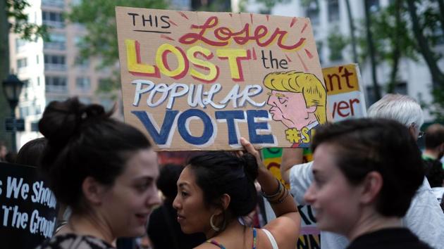 Environmental activists and supporters take part in a demonstration in New York on June 1, 2017, to protest US President Donald Trump's decision to pull out of the 195-nation Paris climate accord deal. (AFP Photo) Environmental activists and supporters take part in a demonstration in New York on June 1, 2017, to protest US President Donald Trump's decision to pull out of the 195-nation Paris climate accord deal. (AFP Photo)