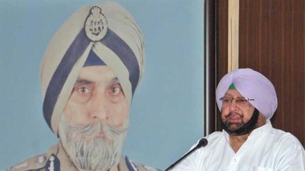Punjab chief minister Captain Amarinder Singh speaking at function in memory of KPS Gill at Constitution Club in New Delhi. (HT Photo) Punjab chief minister Captain Amarinder Singh speaking at function in memory of KPS Gill at Constitution Club in New Delhi. (HT Photo)