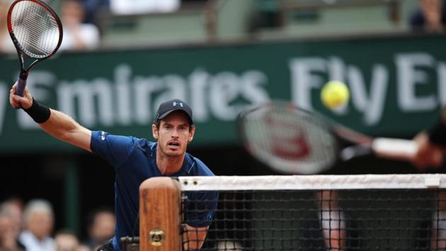 Andy Murray (left) gets ready to make a return as Juan Martin del Potro volleys during their French Open third round match at the Roland Garros on Saturday. (AP) Andy Murray (left) gets ready to make a return as Juan Martin del Potro volleys during their French Open third round match at the Roland Garros on Saturday. (AP)