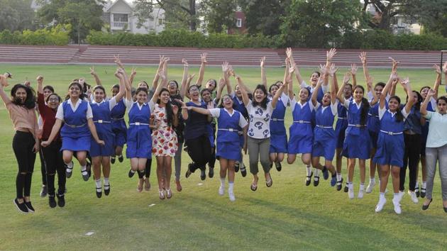 Students in a jubilant mood as CBSE declare Class 10 results on Saturday. (Karun Sharma/HT Photo)