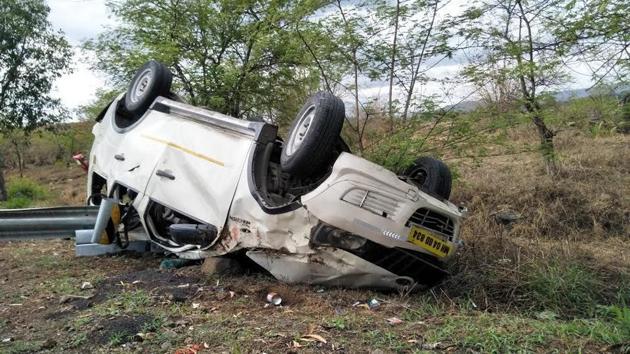 Some witnesses told the police the driver of the SUV was speeding, which may have caused him to lose control.(HT photo)