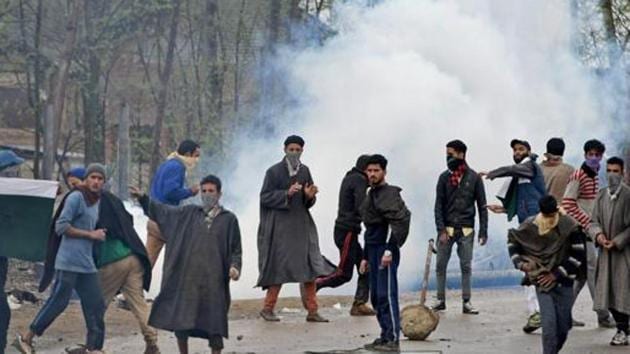 BJP chief Amit Shah had said the Centre is formulating a course of action to resolve the situation in Kashmir.(PTI) BJP chief Amit Shah had said the Centre is formulating a course of action to resolve the situation in Kashmir.(PTI)