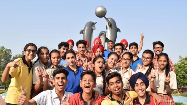Students in a jubilant mood after Class 10 results.(Sikander Singh chopra/HT)