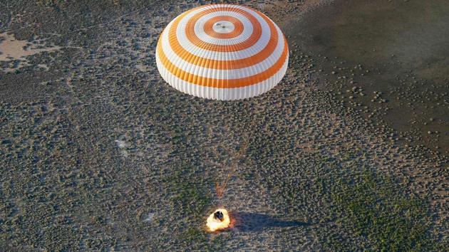 The Soyuz MS-03 space capsule carrying the International Space Station (ISS) crew of Russian cosmonaut Oleg Novitskiy and French astronaut Thomas Pesquet lands in a remote area outside the town of Dzhezkazgan (Zhezkazgan), Kazakhstan. (SHAMIL ZHUMATOV / AFP) The Soyuz MS-03 space capsule carrying the International Space Station (ISS) crew of Russian cosmonaut Oleg Novitskiy and French astronaut Thomas Pesquet lands in a remote area outside the town of Dzhezkazgan (Zhezkazgan), Kazakhstan. (SHAMIL ZHUMATOV / AFP)