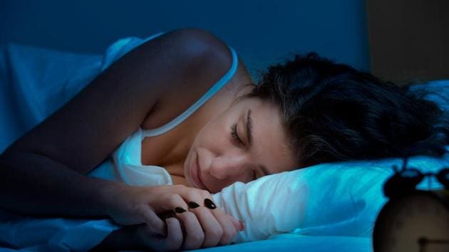 Sleeping at a regular time, and not the sleep duration, plays a key role in our health.(Shutterstock)