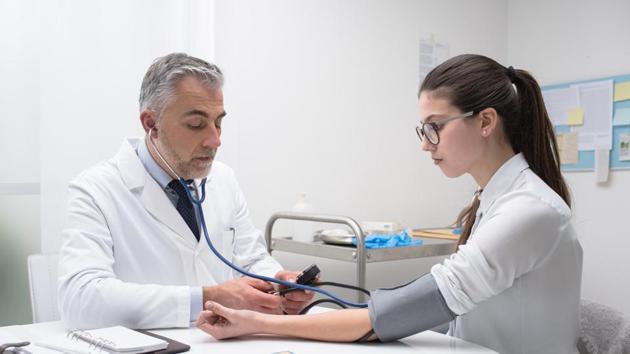 Sleep apneoa puts you at risk of developing high blood pressure. (Shutterstock) Sleep apneoa puts you at risk of developing high blood pressure. (Shutterstock)