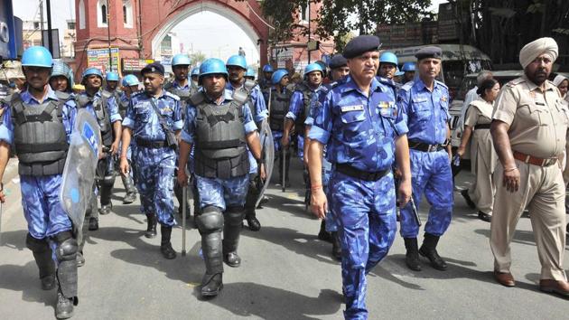 Paramilitary and police personnel on patrol near Hall Gate in Amritsar on the eve of Operation Bluestar’s anniversary on Monday, June 5. (Gurpreet Singh/HT) Paramilitary and police personnel on patrol near Hall Gate in Amritsar on the eve of Operation Bluestar’s anniversary on Monday, June 5. (Gurpreet Singh/HT)